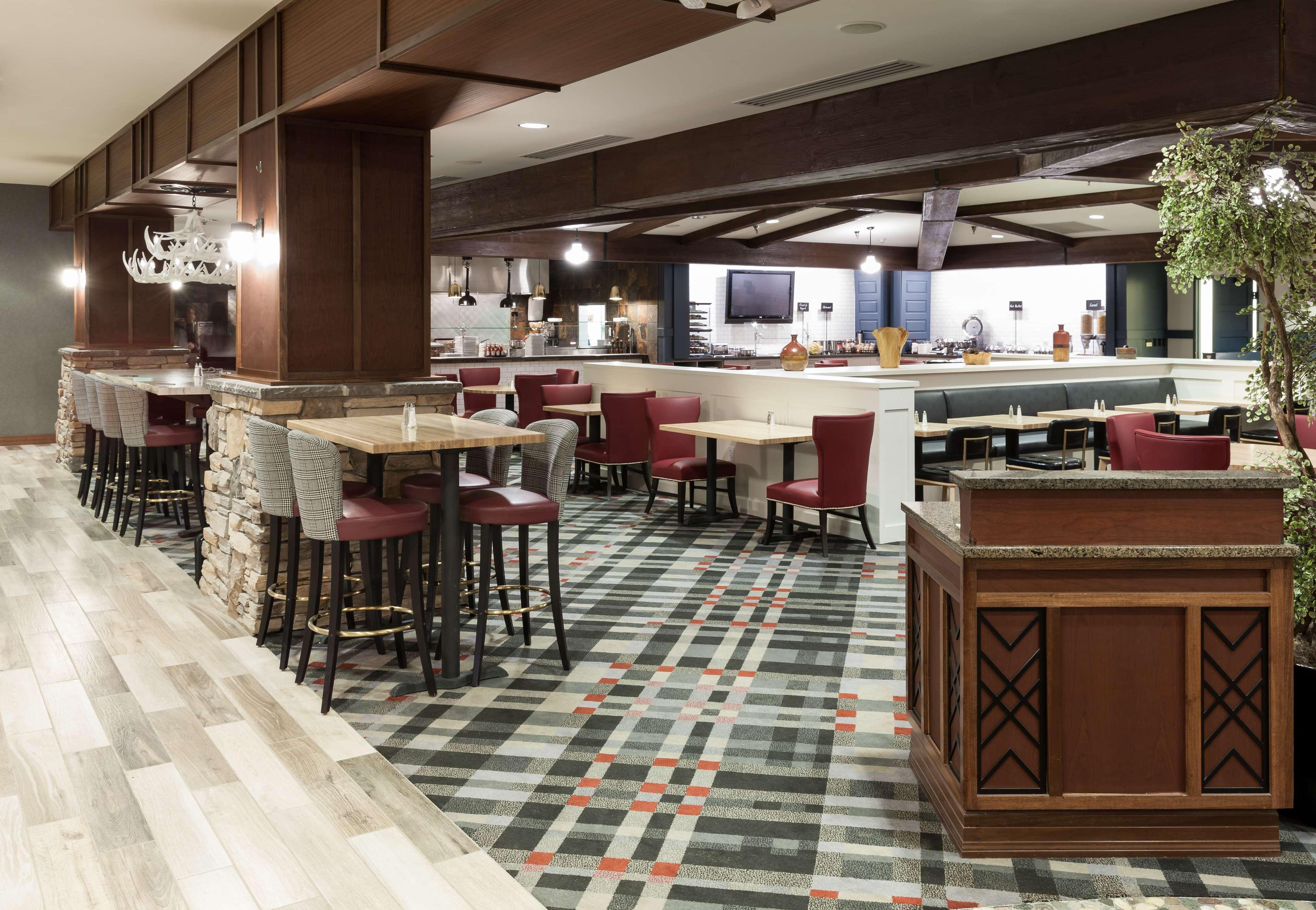 Embassy Suites Anchorage Eksteriør billede
