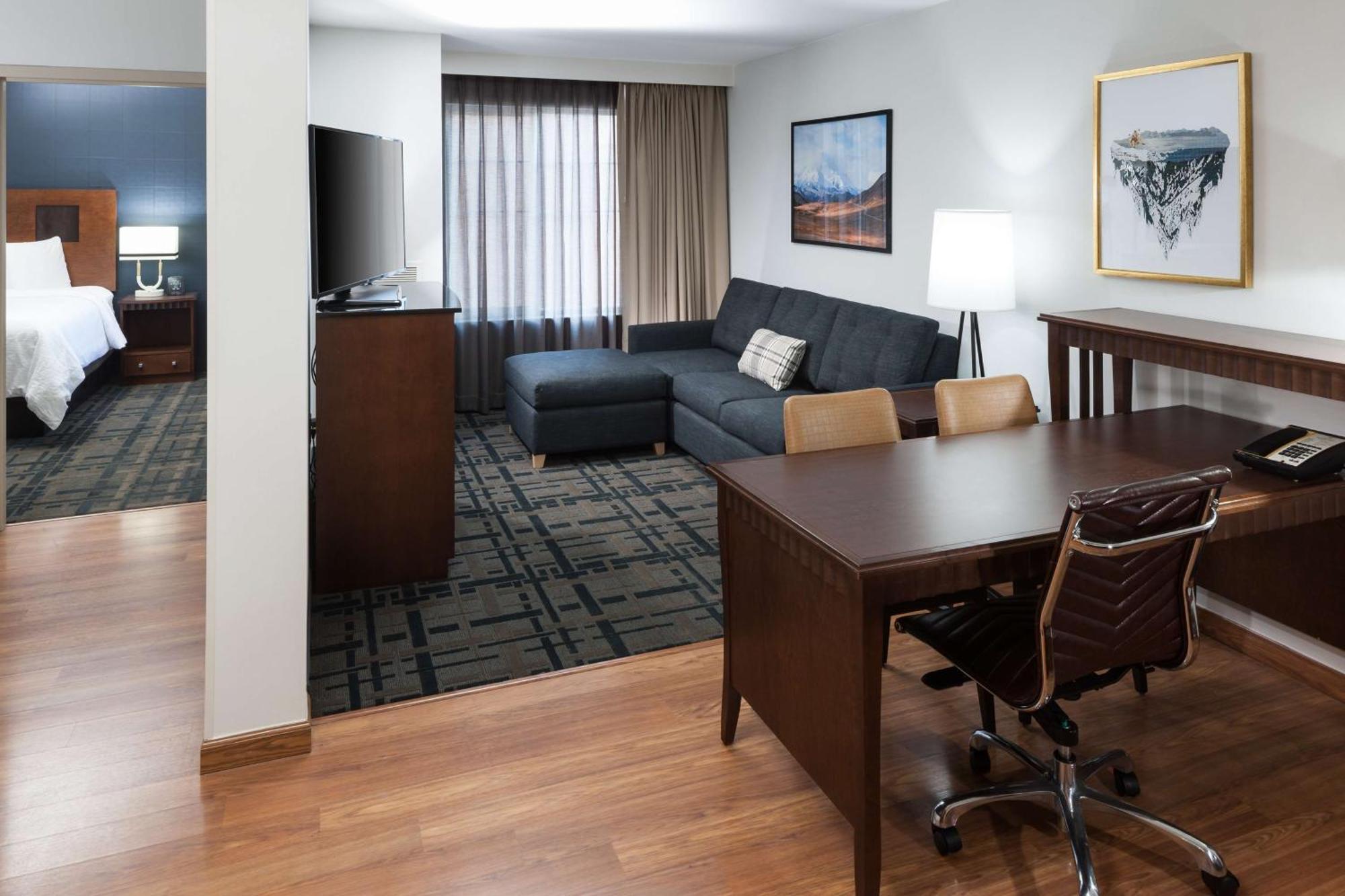 Embassy Suites Anchorage Eksteriør billede