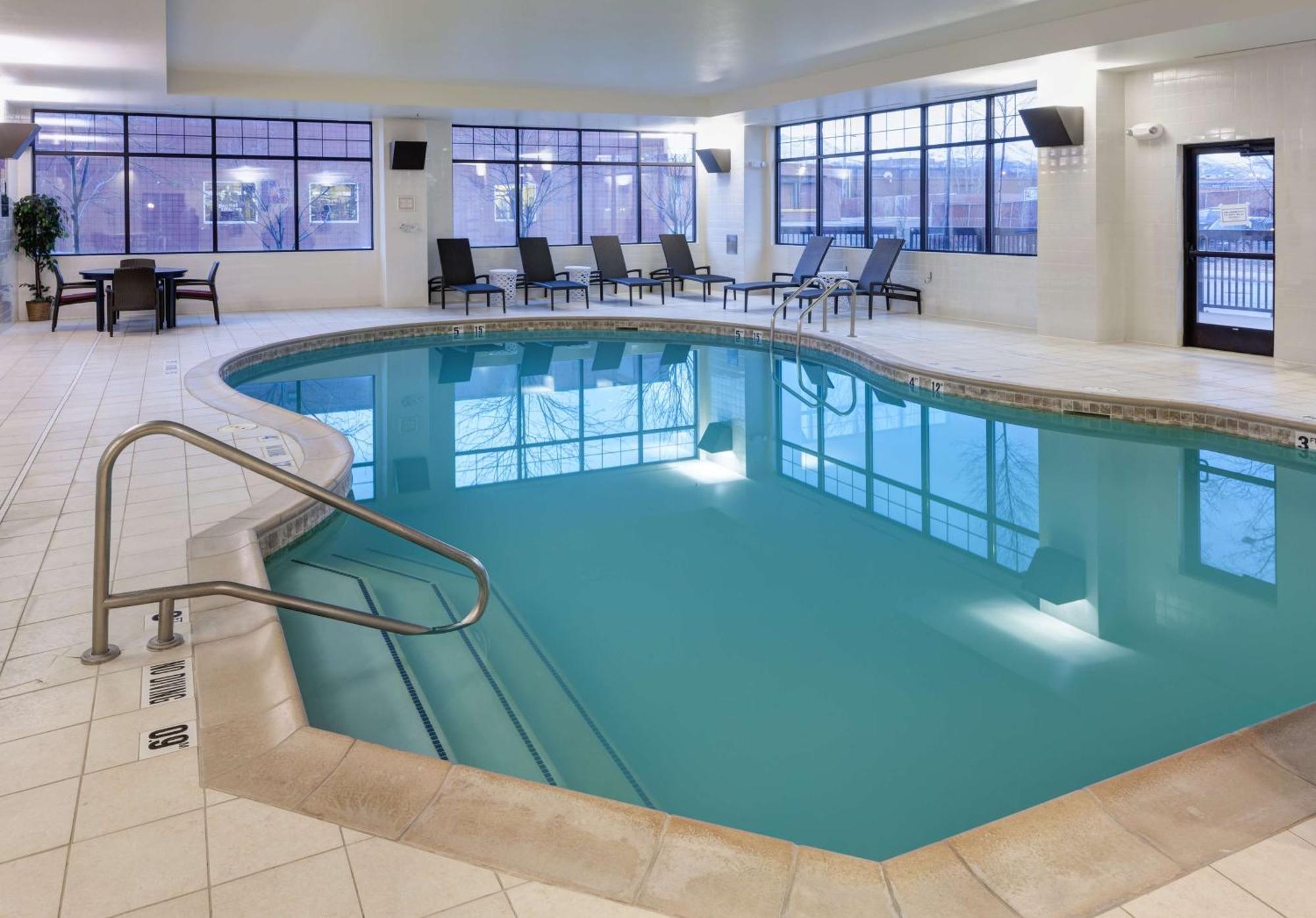 Embassy Suites Anchorage Eksteriør billede