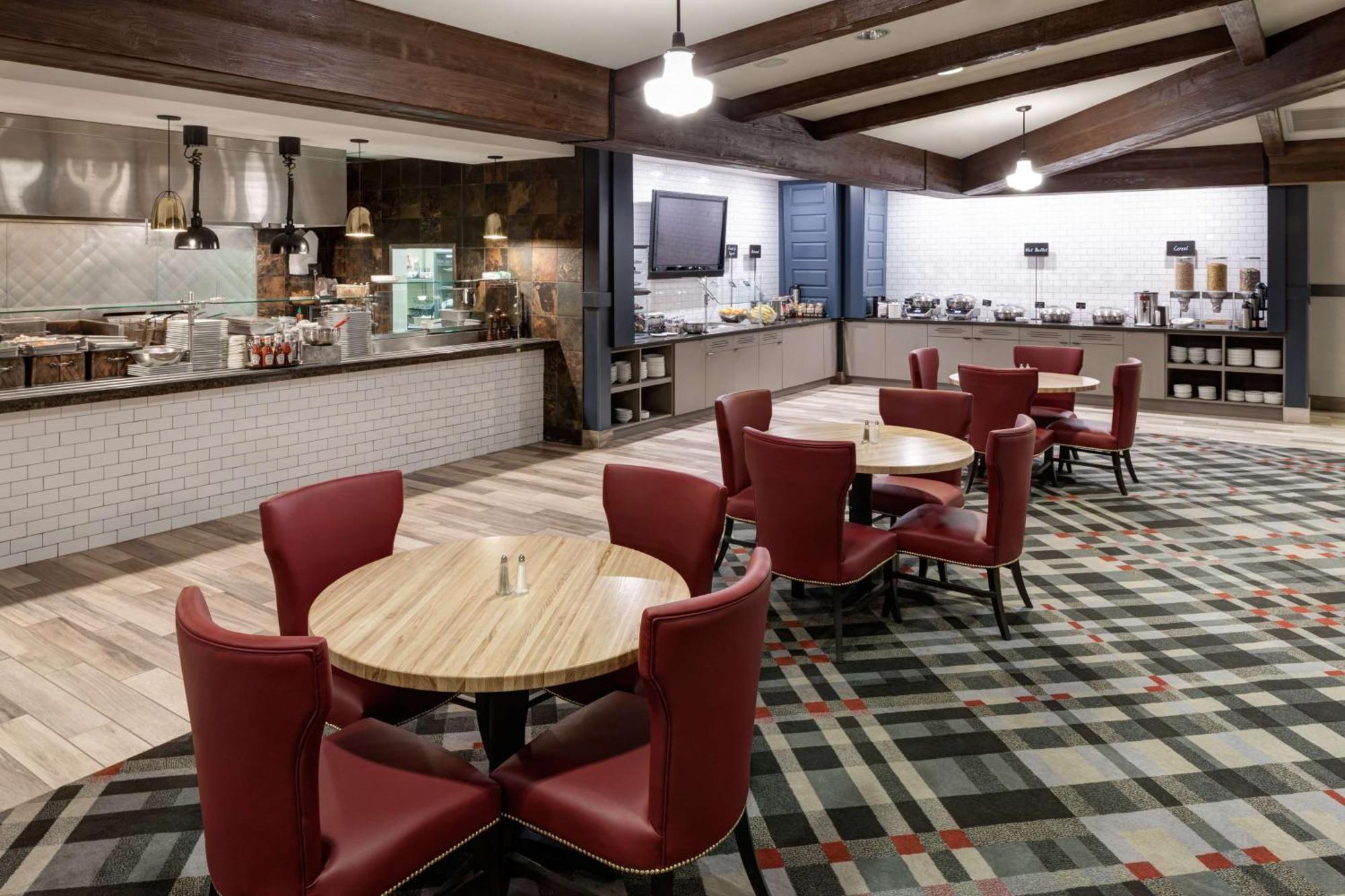 Embassy Suites Anchorage Eksteriør billede